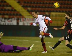 İnan saves Galatasaray three minutes to midnight