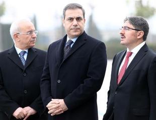 Outgoing intelligence chief joins Turkish PM’s Kurdish peace bid meeting