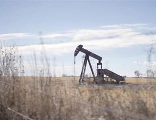 S&P cuts ratings on big oil producers in Middle East