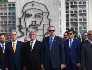 Turkish President Erdoğan presents Cuba mosque project to Castro