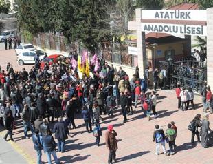 Turkish teacher calling for anti-skirt ‘harassment teams’ removed from duty