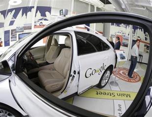 Car sector welcomes tech giants, but battles loom