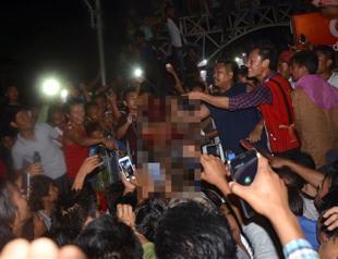 Angry mob lynches rape accused to death in India