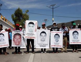 Foreign experts slam Mexicos 43 missing students probe