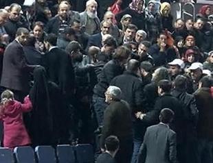 Two arrested after unfurling banner at AKP congress