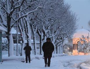 Istanbul snowfall breaks 28-year record