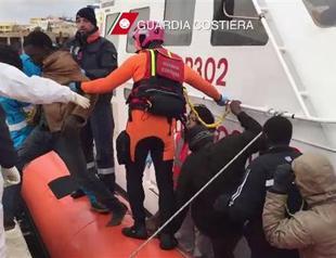 At least 10 dead as migrant boat capsizes off Sicily