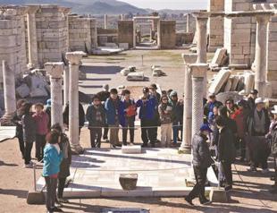 Selçuk hopes to lure tourists with historic churches