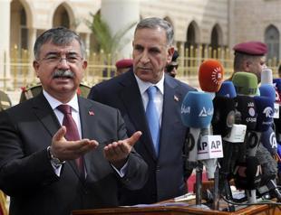 Turkish defense minister pledges support to Iraq, Peshmerga
