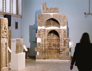 Iraq reopens Baghdad museum 12 years after looting