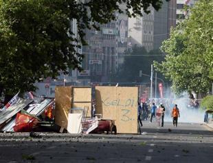 Protestors at front of demonstrations to pay more for damaged property