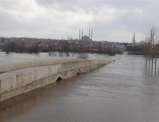 Edirne braces for flood with rapid flow rate increase