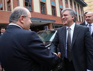 Turkeys former president Gül rules out any move to run for office