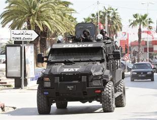 At least 21 dead in Tunisia attack on leading museum