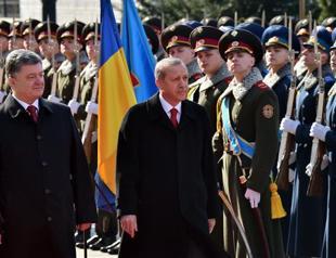 Energy and Crimean Tatars top agenda as Erdoğan visits Ukraine