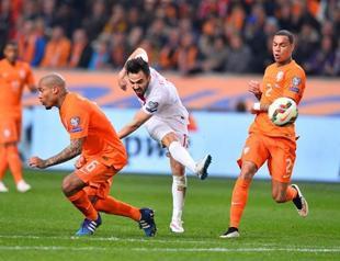 Netherlands late equalizer upsets Turkey