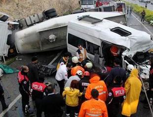 VIDEO: Pileup on deadly road kills 12 in southeast Turkey