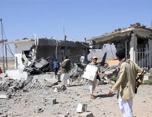 Air raid kills 45 at Yemen displaced camp