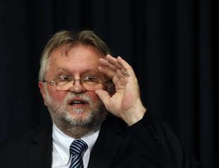 IMF says approves 1-bn-euro stand-by loan for Serbia