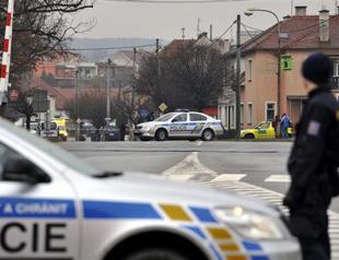 Nine dead in gun rampage at Czech restaurant