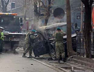 Suicide attack on foreign convoy kills Turkish soldier in Kabul