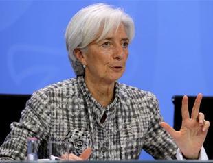 IMF approves $17.5 bln aid for Ukraine