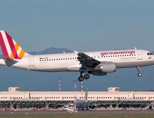 Germanwings cancels flight as pilots refuse to fly