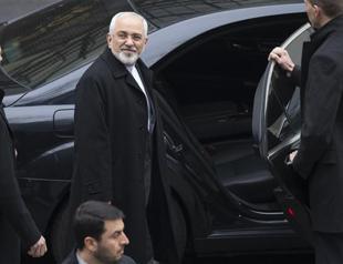 Iran to insist all sanctions lifted in any nuclear deal: foreign minister