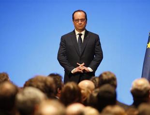 Hollande hails reborn Charlie Hebdo as magazine sells out