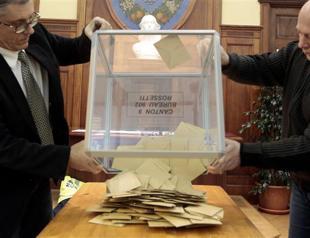 France right-wing edges out National Front in local elections