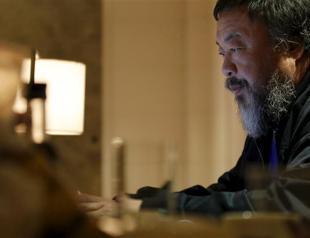 Ai Weiwei, Joan Baez honored by Amnesty International