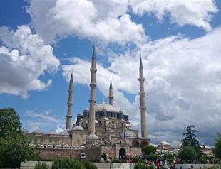 Free socks to be distributed to visitors of Selimiye Mosque