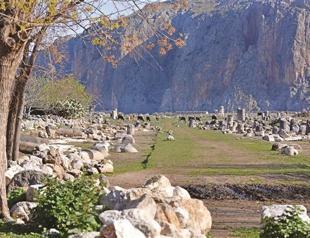 Double highway to the ancient world