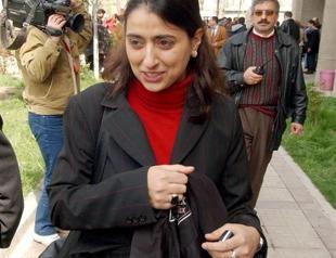 World’s first Yazidi MP on her way to Turkish parliament