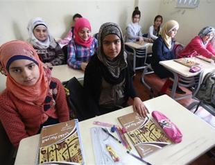 Turkey calls for help to prevent 900,000 Syrian children from becoming ‘lost generation’