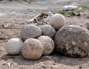 Sultan’s cannonballs unearthed in Konya