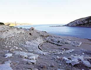 Knidos’ church and theater under restoration