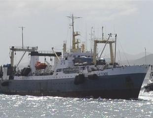 Russian ships in old Arctic NATO base set alarms bells ringing