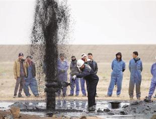 Baghdad makes $455 million budget payment to Kurds for March