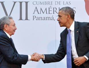 Obama, Castro hold candid historic meeting