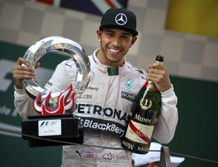 Hamilton wins in China as Rosberg fumes