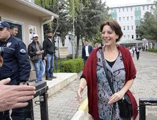 Dutch journalist acquitted of ’terror’ propaganda