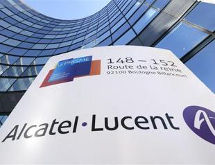 Nokia agrees 15.6 bn euro deal to buy Alcatel-Lucent
