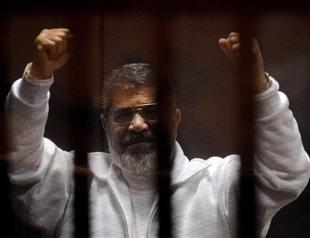 Egypts Morsi faces possible death penalty in first verdict