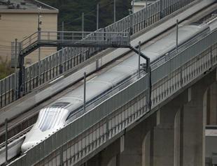 Japans maglev train breaks own speed record at 603 kph