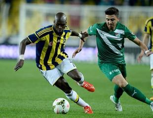 Fenerbahçe wins to take over league lead