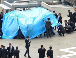 Drone with minuscule quantity of radiation lands on Japan PMs office: media