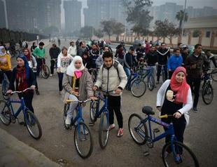 Egyptian female cyclists pedal for acceptance