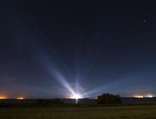 Mountain-sized asteroid to skim by Earth