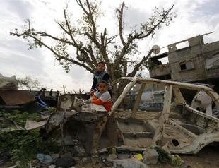 Rights group chides Israel policy of bombing Gaza homes